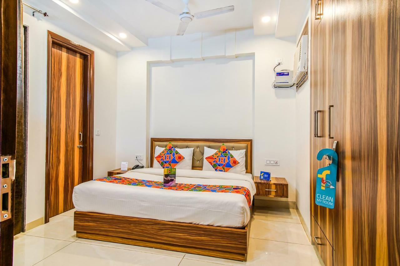 Fabhotel Kiara Гургаон Экстерьер фото
